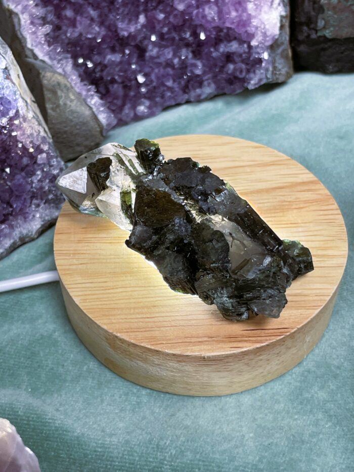 04 Rauchquarz Stufe mit grünem Turmalin Rohkristall, 6 cm - Neuanfang 4 SanjaNatur® - Edelsteine & Coaching