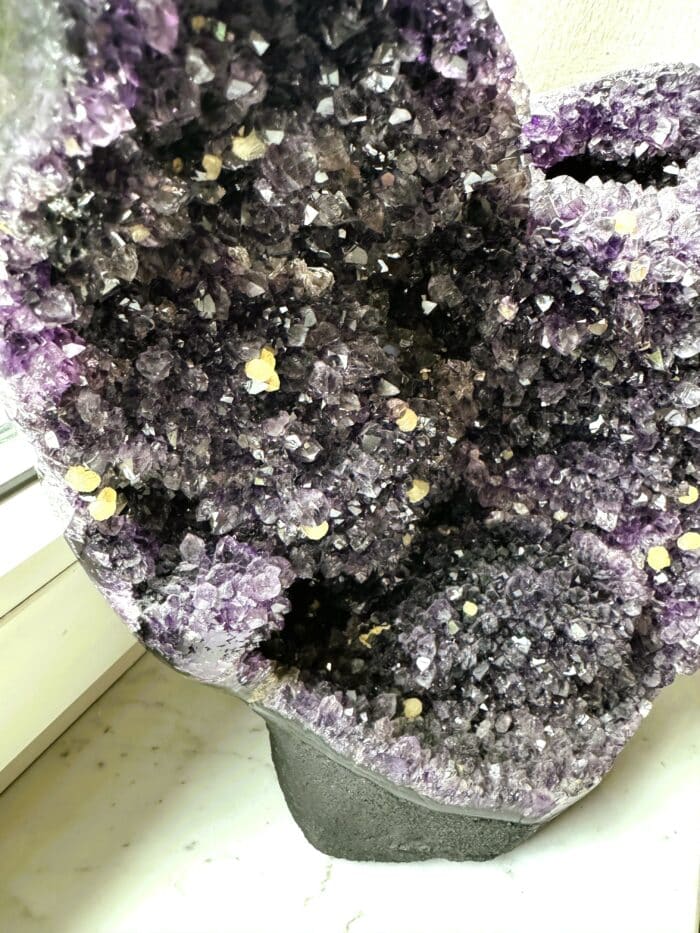 Amethyst Druse mit Achatrand - 4in1 majestätisches Naturwunder 3 Seelenbewusst