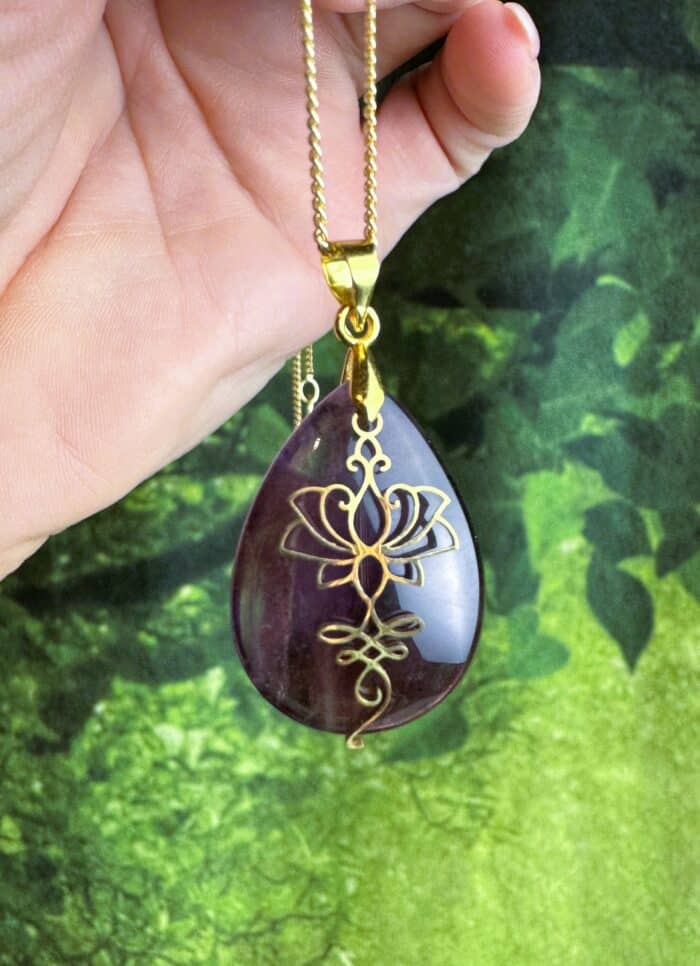 Amethyst-Lotus Anhänger - Ein Juwel der Spiritualität - Gold oder Silber 1 Seelenbewusst