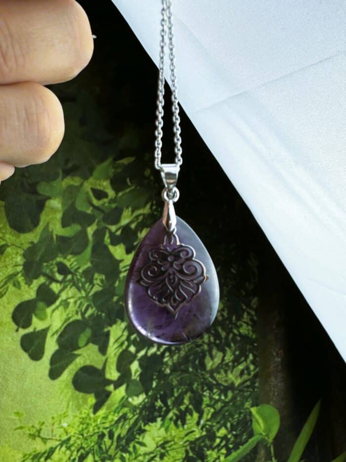 Amethyst-Lotus Anhänger - Ein Juwel der Spiritualität - Gold oder Silber 9 Seelenbewusst