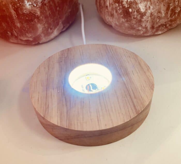 Lichtsockel Holz (LED), rund, 10 cm 7 SanjaNatur® - Edelsteine & Coaching