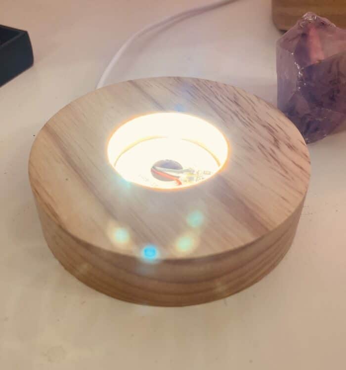 Lichtsockel Holz (LED), rund, 10 cm 6 SanjaNatur® - Edelsteine & Coaching