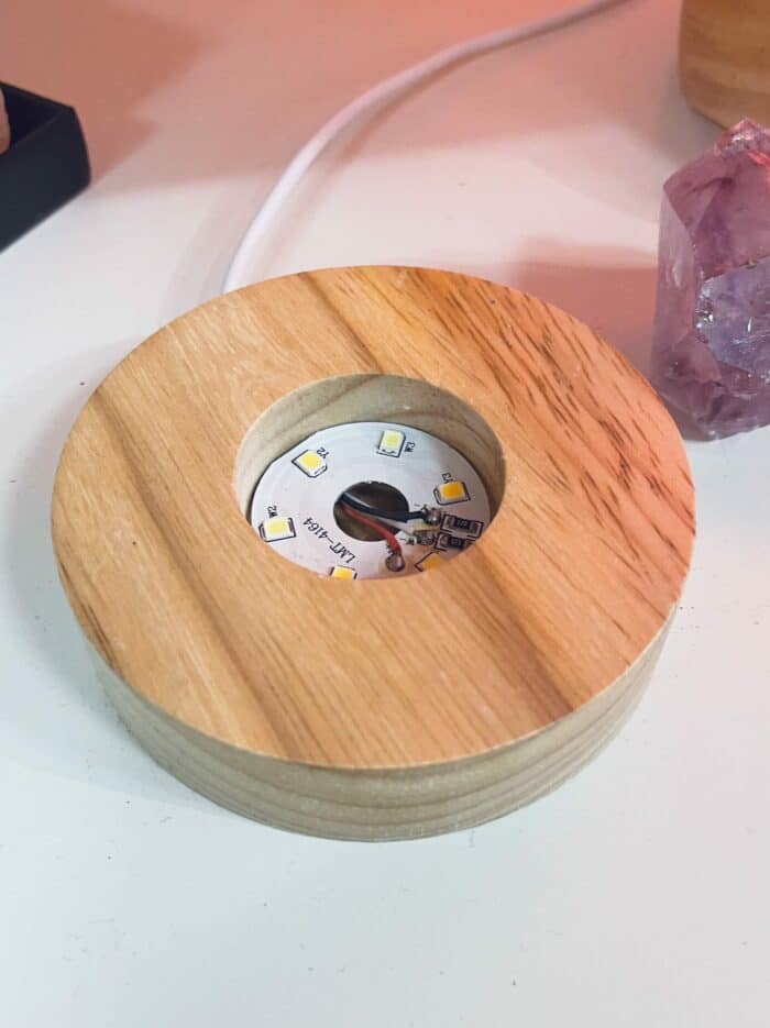 Lichtsockel Holz (LED), rund, 10 cm 2 SanjaNatur® - Edelsteine & Coaching
